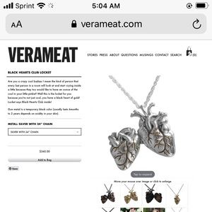 Verameat Black hearts club locket